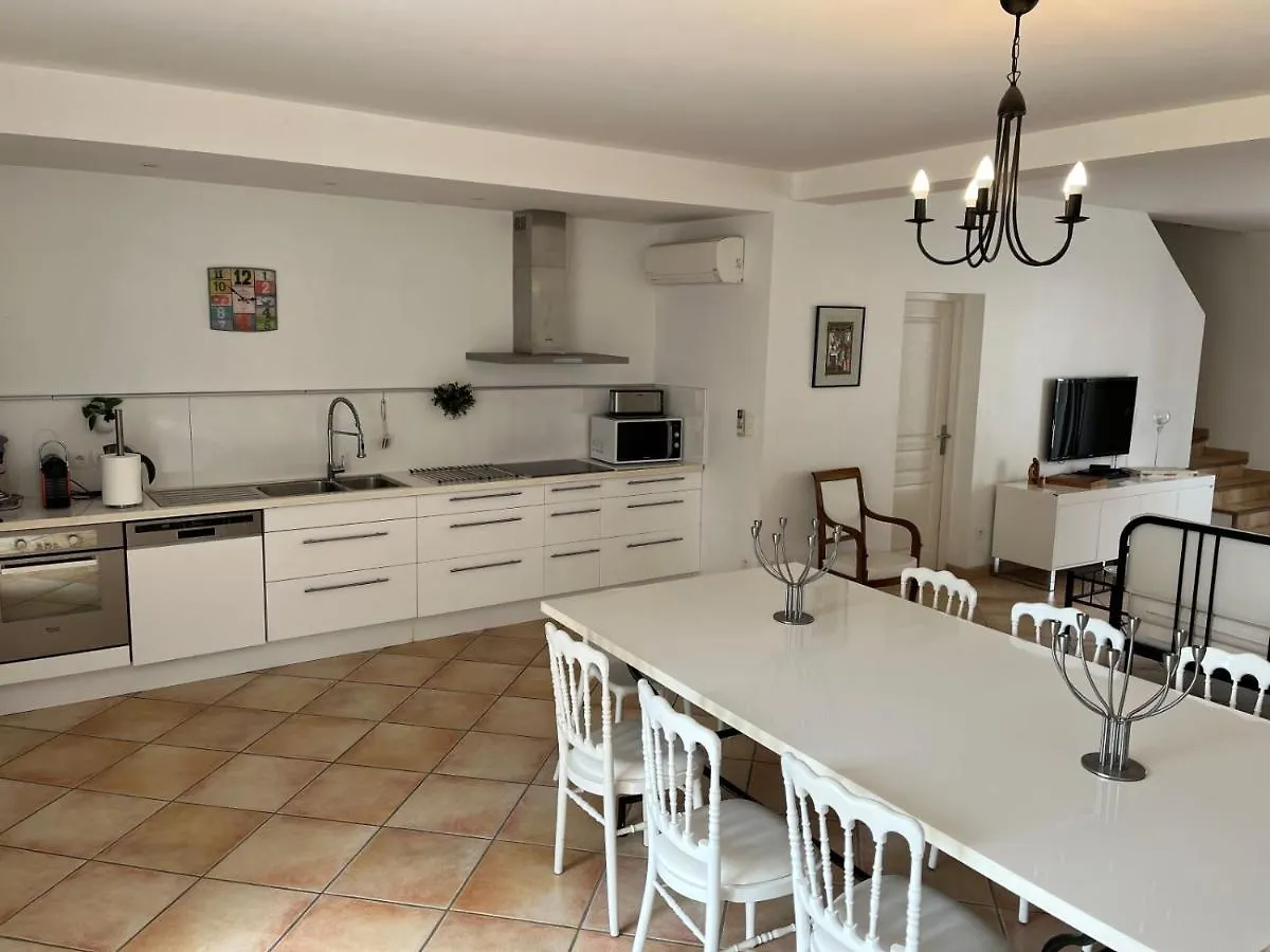 Les Terrasses Binel A Ronsac Villa Aigrefeuille 0*,